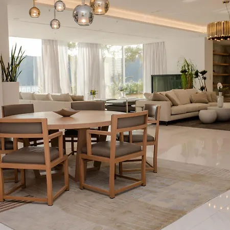 فيلة Villa Katino Estate *