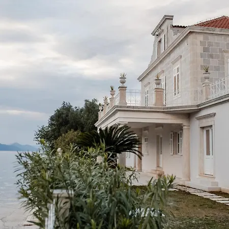 Villa Katino Estate *